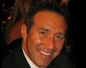 “If you believe in your vision completely others around you will feed off your energy.”– Ian Reisner